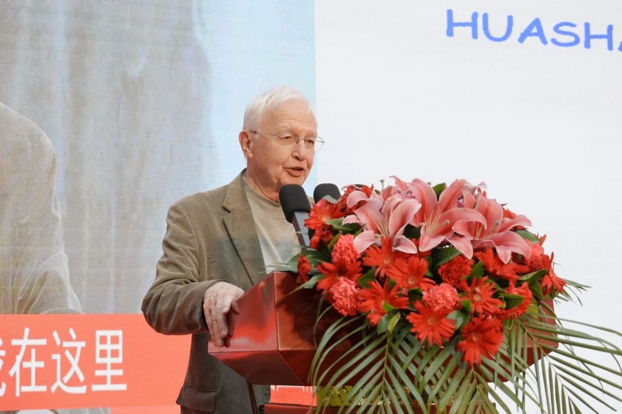 D9B0528A79468DE3ACE32A97C65_BF240DA1_243A3 D9B0528A79468DE3ACE32A97C65_BF240DA1_243A3