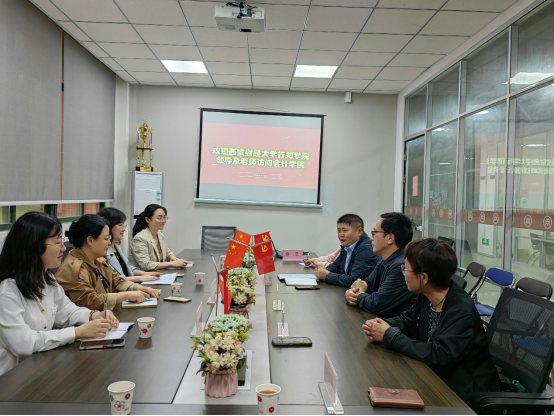 12463F3F0612C3EA3D6F195180D_1CFD04C0_E18C0