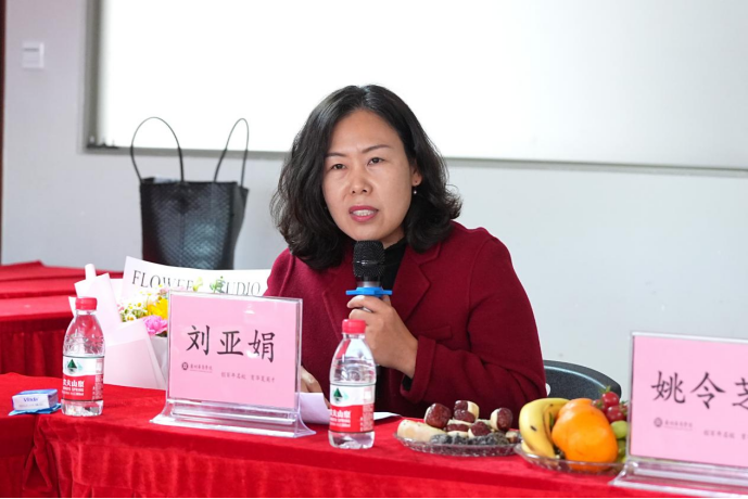 7CC2668CAD433C3E2B7F2A3D772_7E7FAABE_4D9D9