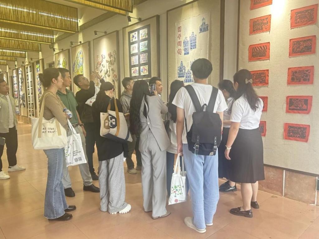 1C4CEB3E4DC9145F3C53DF5E009_2F720622_19ACD