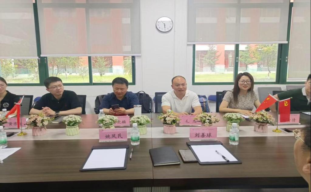 25157B7E93800AC3142779DC2A2_EBA09B60_124D4 25157B7E93800AC3142779DC2A2_EBA09B60_124D4