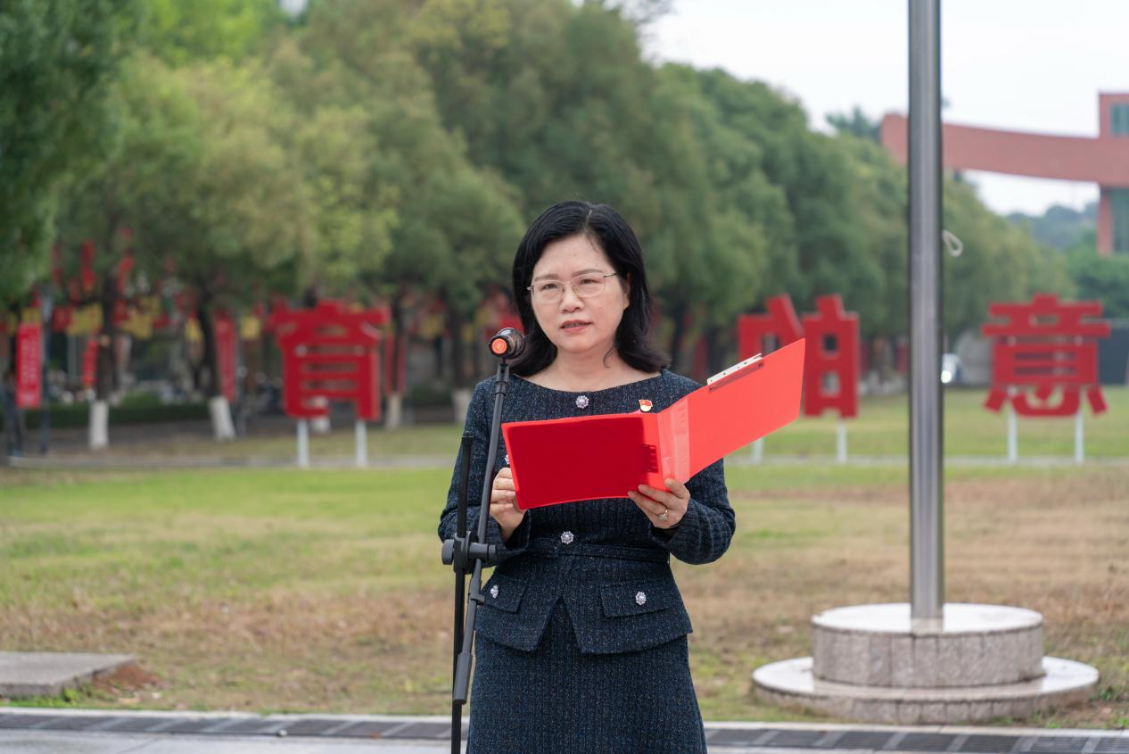 80E61B712F493A27B81DDE25DBC_AA0DFAF9_FF61F