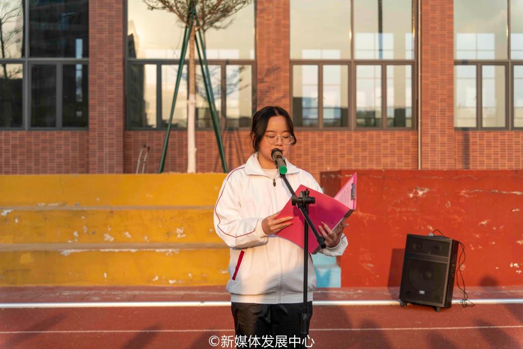 005E50A934C318B19A556E1063B_28736F3F_145B1