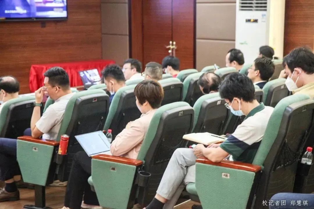 E2B0081FBF5B938006BB0349016_20F3C5FF_19399