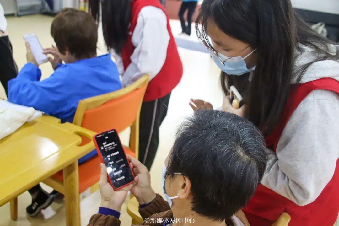 7BAB2D2DC77C8F37A1C57C585DC_EA7D1A18_BF2B1