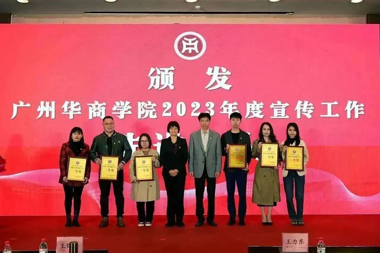 B2E89CDC359061C19196CD6DED3_70B6D7C4_1F7C0