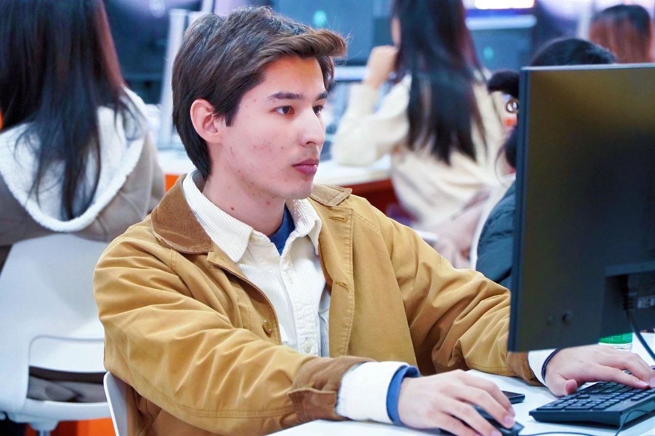 171561B2467A130AFEA2A38FC67_72C5C578_2244E