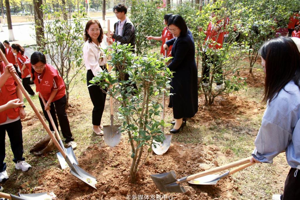 0822D35BCFAD2673643B46B86BC_8291DB24_2E5B6