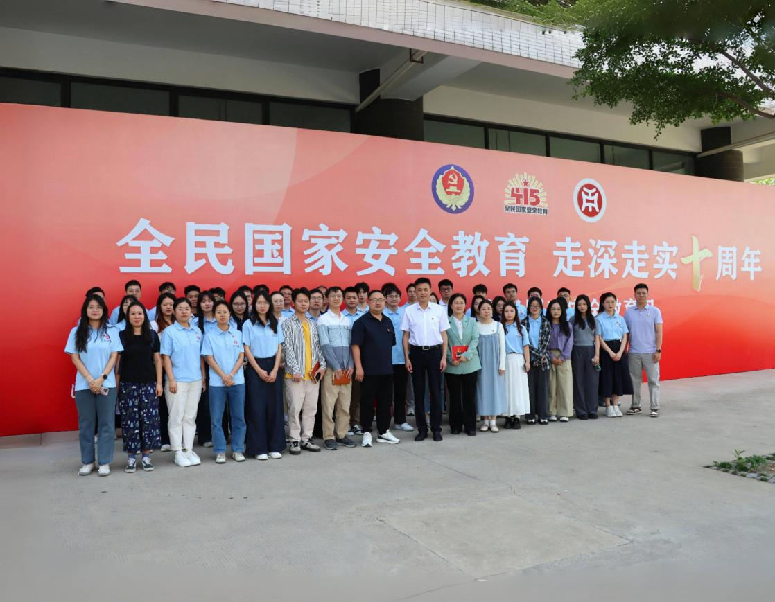 5C6E462C3A2FD2702F574B383CC_D83DA05A_EB227