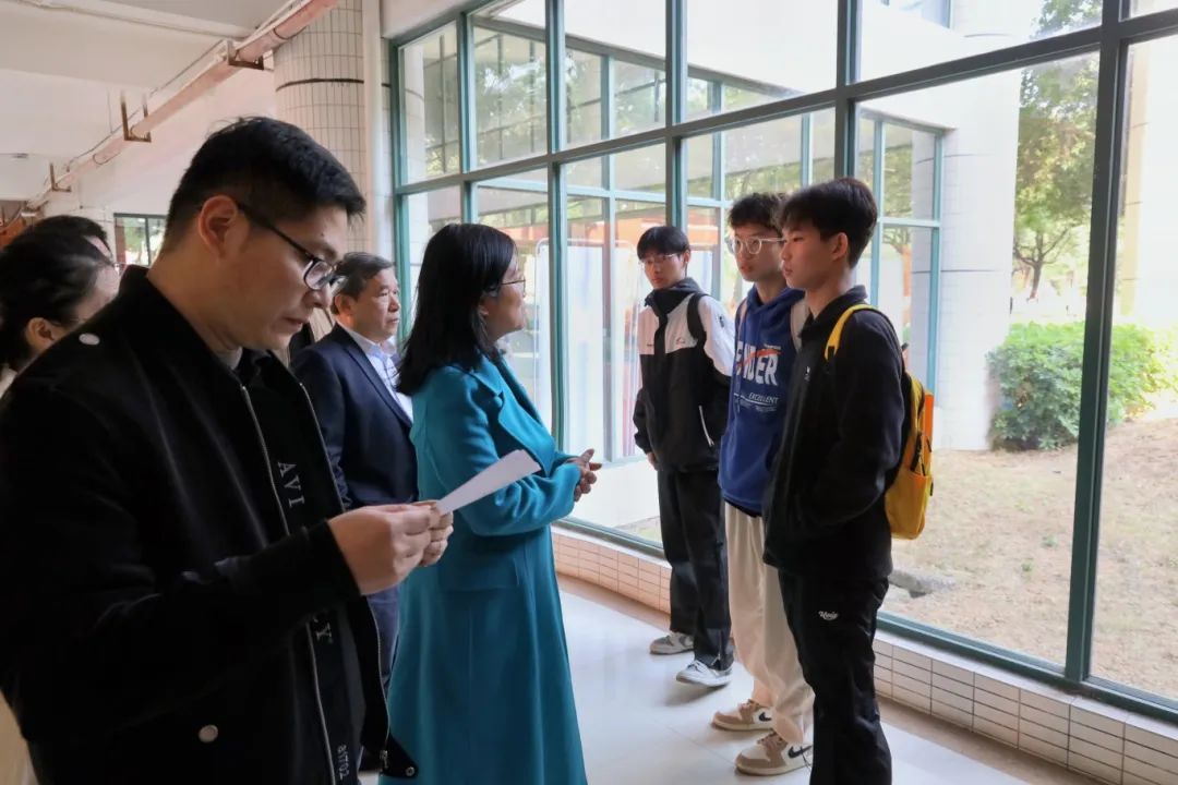 565801DC3C6E12FACAB2D112BC5_94ABBA7F_19025