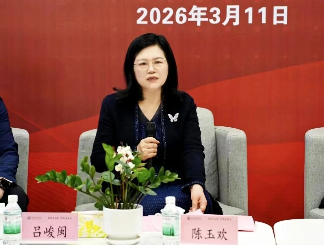 D6E8EE19749E0AFD9E8C54C9808_821B0FC0_1530A