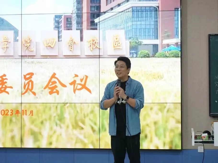 99A3A675ACDFA2A4E0417361FBF_2FFEFEA8_9BEC8