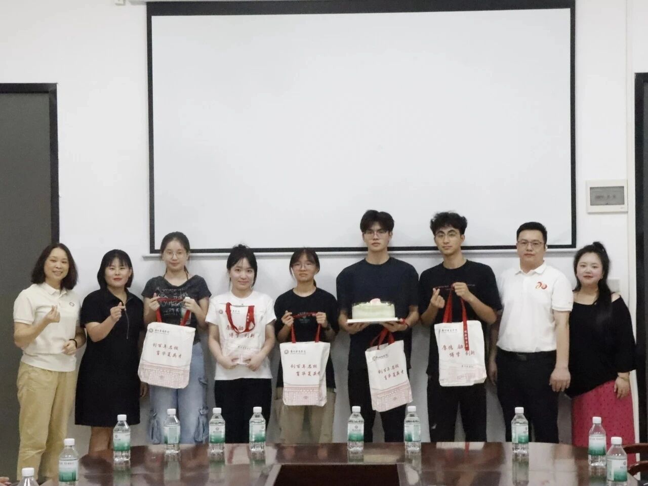 D49B9B4E6F571FD60F76B0D8D4F_261938CE_1BD8B