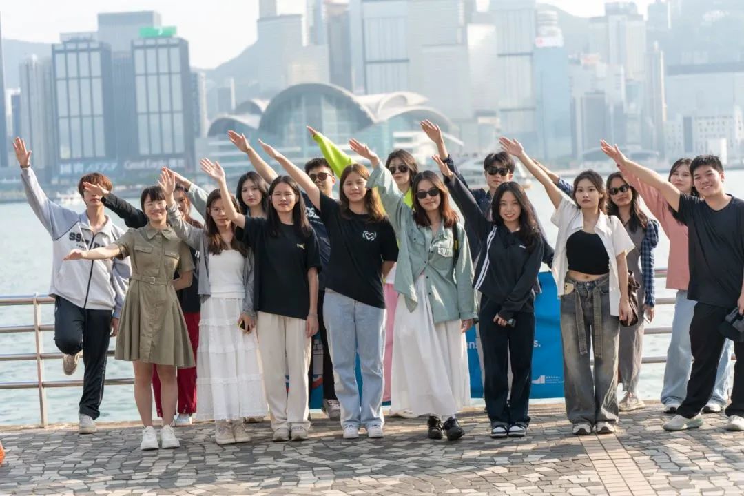 BCF8307F6202A88A777F0F6F7E4_05A9DC89_1F465 BCF8307F6202A88A777F0F6F7E4_05A9DC89_1F465