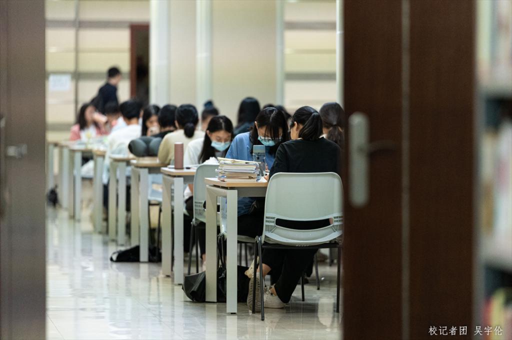 DEDC6962B06A846BF3272BDB7F0_EFDB2942_FFF3