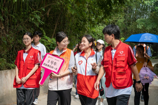 E2AD3B31351113590C4961E0EB7_E9AC5F7D_C6CE5