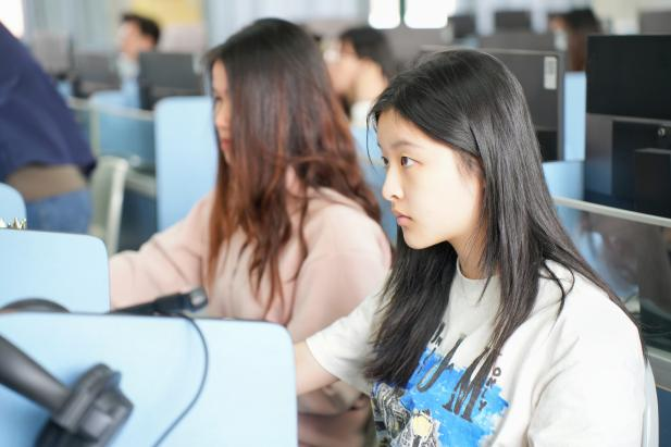 4F8D9C816B762410CFB412A7606_03866908_46350 4F8D9C816B762410CFB412A7606_03866908_46350