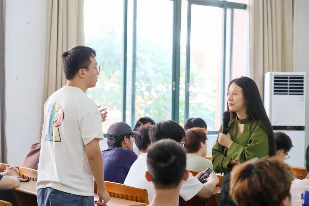 25B92186139B71E1D455EA8FD91_1938B075_9AE14 9AE14