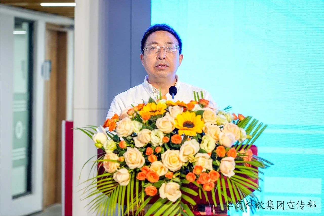 4D940C5C351E45204CD927A37BE_0F8A3251_220F7 4D940C5C351E45204CD927A37BE_0F8A3251_220F7