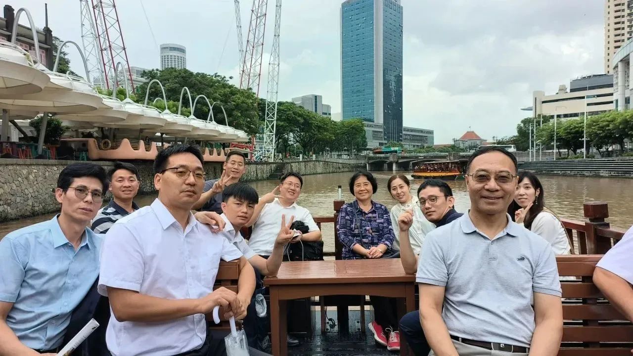 154CEEAEB472BCF089B07F4CB37_FF32F8F5_2D813