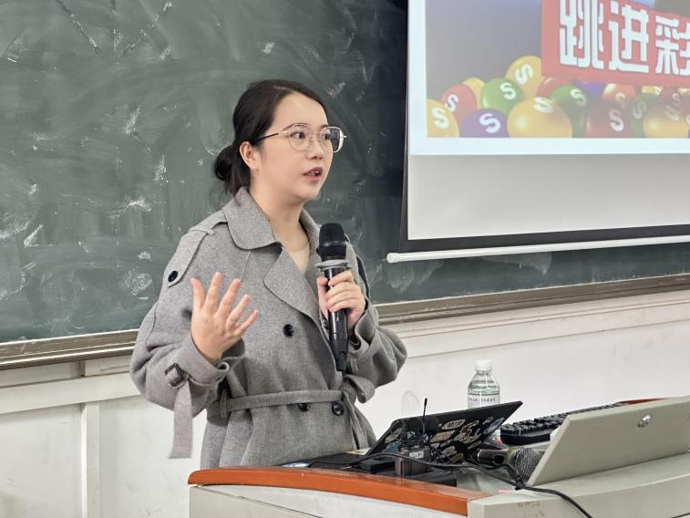 B50326EFF102E3AD12EABC4CEA0_E3991F3C_68DC7