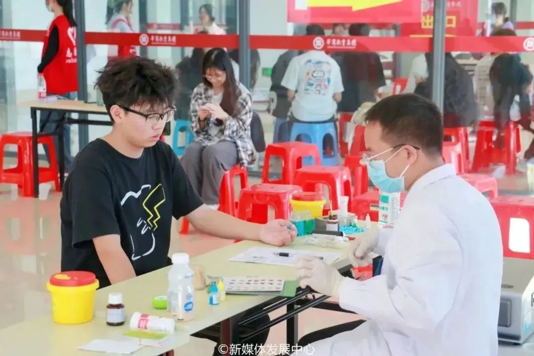 2E2E804407880072786D8774402_736030D1_17E07 2E2E804407880072786D8774402_736030D1_17E07