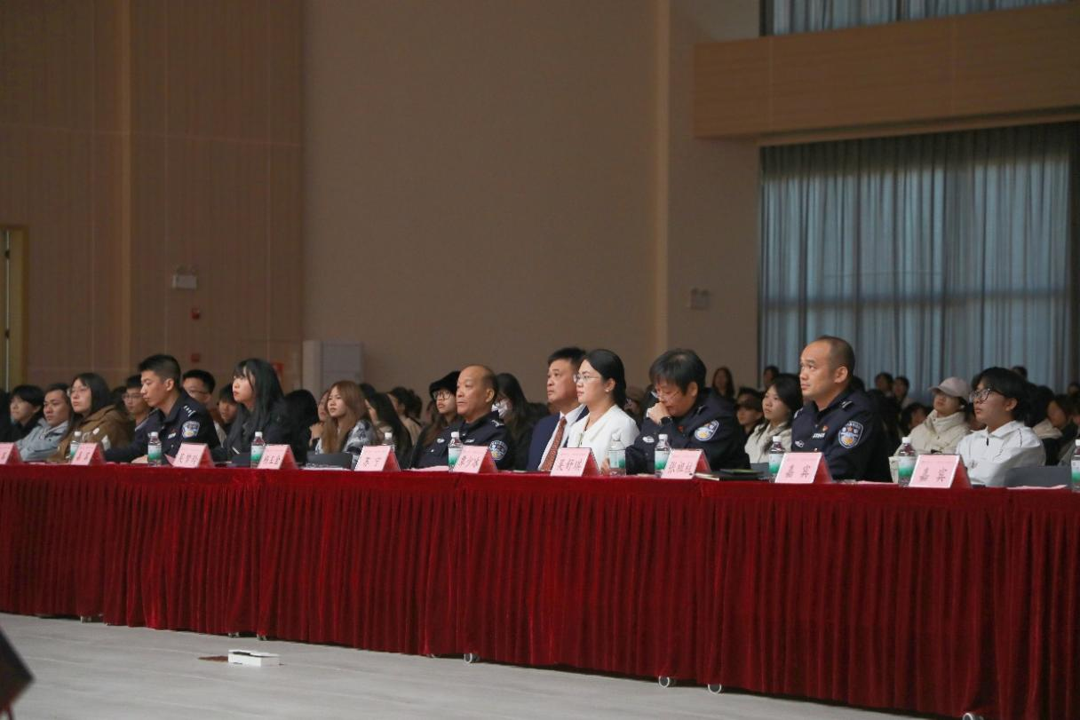 22D6F6F39C2936832F096FE2830_822F0FE6_A9305 22D6F6F39C2936832F096FE2830_822F0FE6_A9305