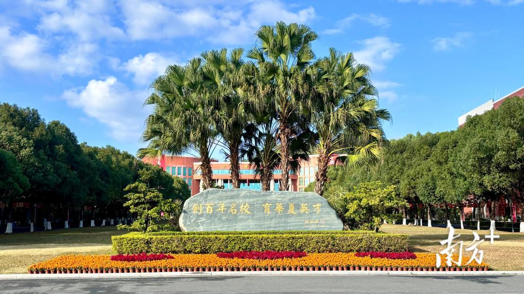 343EFD0D03C009AB63FA9BE3717_AB355DDE_26583