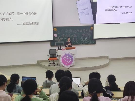 82D1FC66872EA3516535B0313BC_0F7CDCB4_320B0