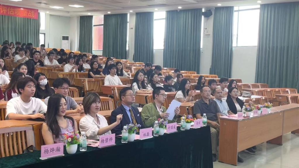 0A6C240C29638BEE424F3B0BC25_E017FE9E_1605F