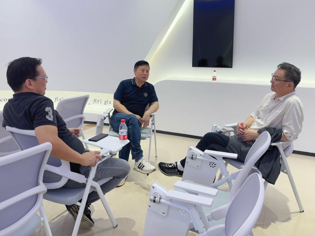 EDE712646E7B6EBDE1BAA2C2B19_BEFB83CB_11E35