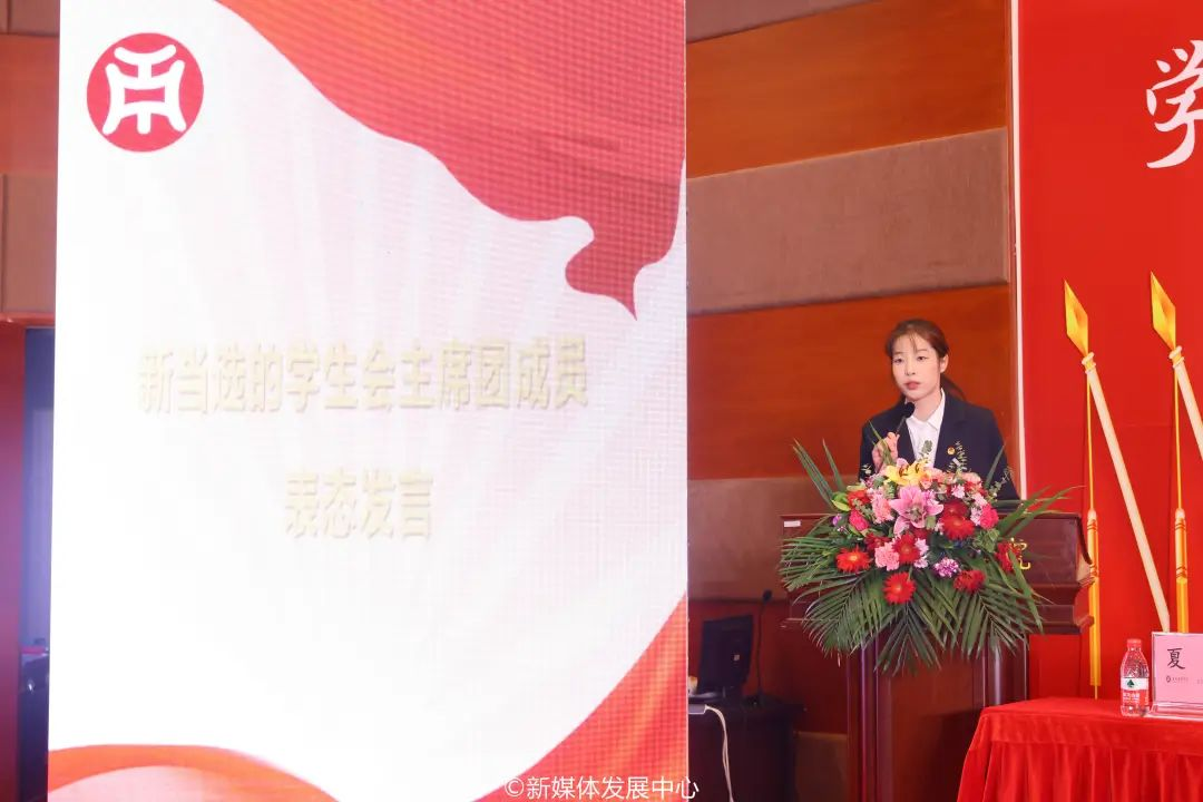 F63DB9A3451F6CE718BE5426379_EECA489E_94D12