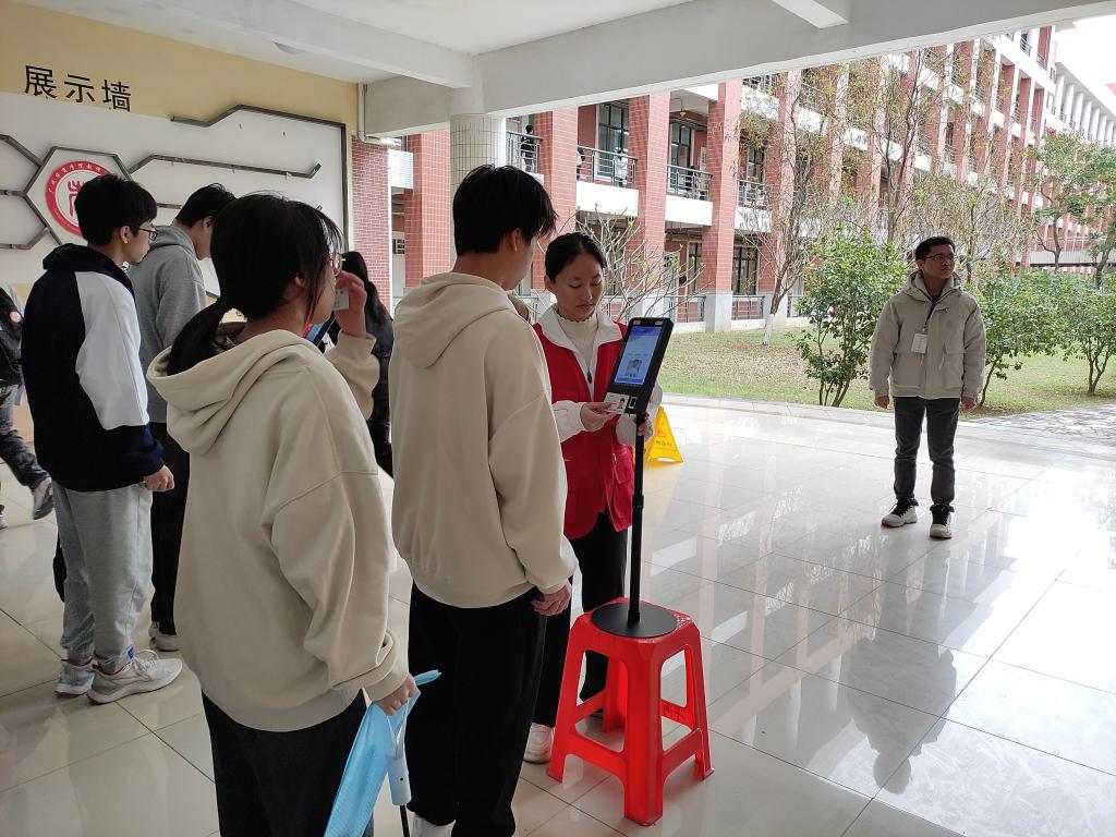 FECF40516C68DC89F6407FBC168_1BEBBC45_211A8 FECF40516C68DC89F6407FBC168_1BEBBC45_211A8