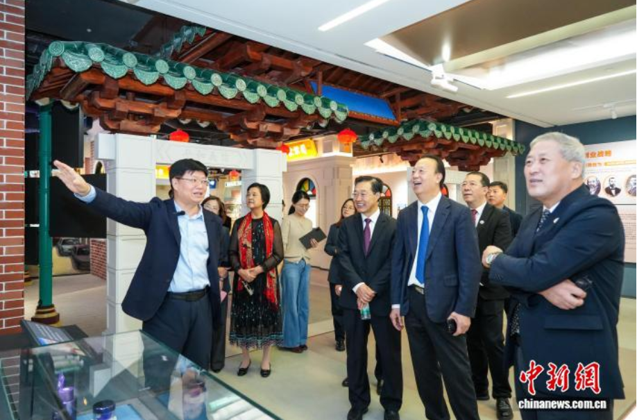 3E389ED2C2F82A3629E5A1BF0E1_1CEC3031_B887E