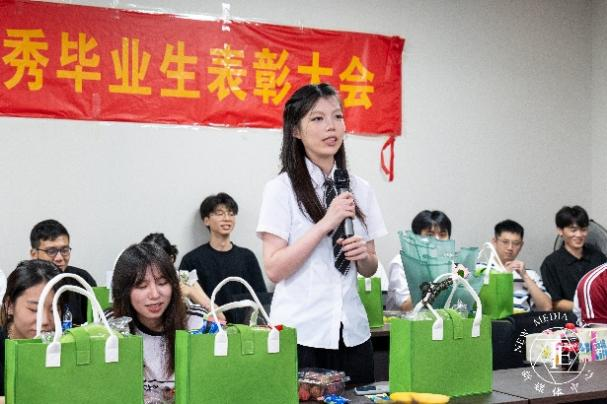 3DE7838E99E22FC4FE355FA557E_5FE5393E_546C0 3DE7838E99E22FC4FE355FA557E_5FE5393E_546C0