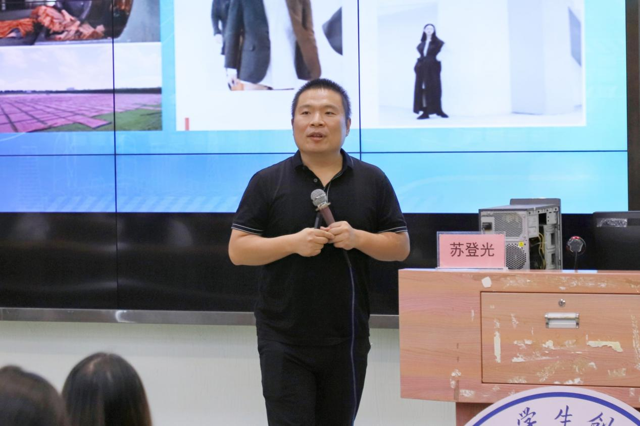 D570DA0720EF6EE3D107DCC9289_BB9667A8_C5611