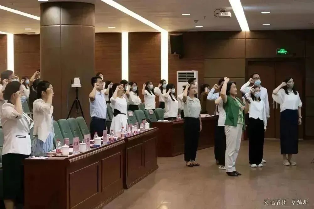 30EA1C2AEF7D8DEAD5651E3DC16_8D18CBCE_13A38