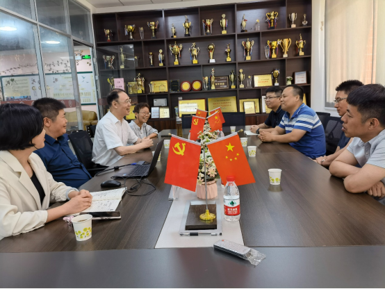 9788141314651AD68B2F559AD3B_F515C533_E18C0