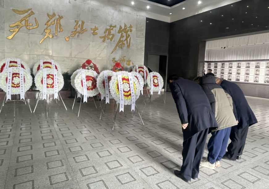 0FAF73E176CB1A059911F8C7BFD_31D05F24_B4F33