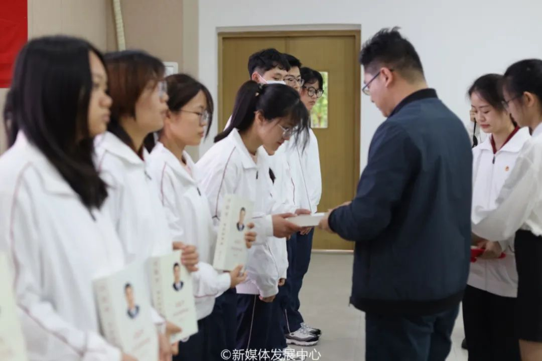 4F05A4E17C2DAE4902FE82E1CD8_1F4C01E6_844D5 4F05A4E17C2DAE4902FE82E1CD8_1F4C01E6_844D5