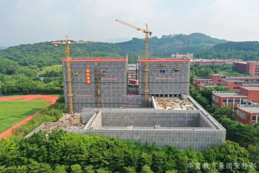 B557C4C5E3123D7135521D103C7_7296601E_C4A81