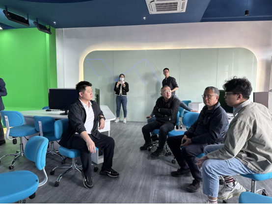 AB8E831BE8354C9C48A9A2CBA30_E4E9D507_E18C0 AB8E831BE8354C9C48A9A2CBA30_E4E9D507_E18C0