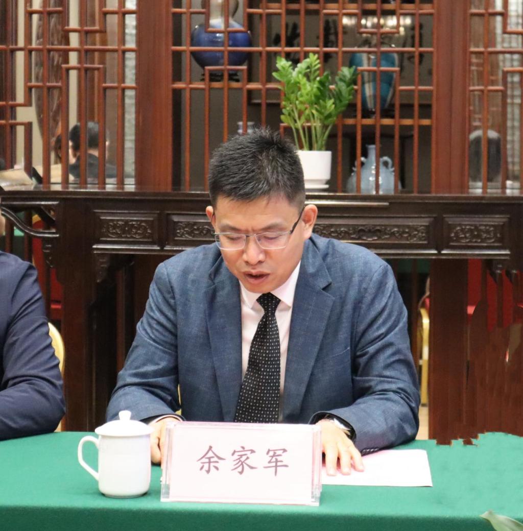 DADEC10424BEED0F49461E19A34_346D67DD_1F41C