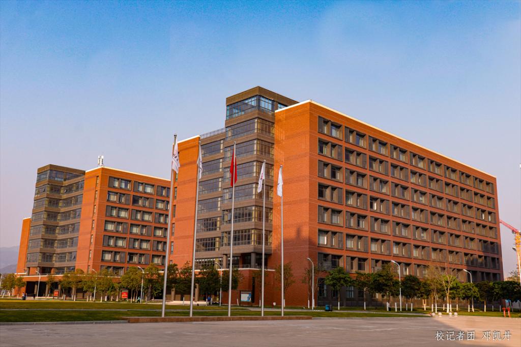 D02E4E30BEC202AE4EF51DB0A25_BACD7FF0_1880E