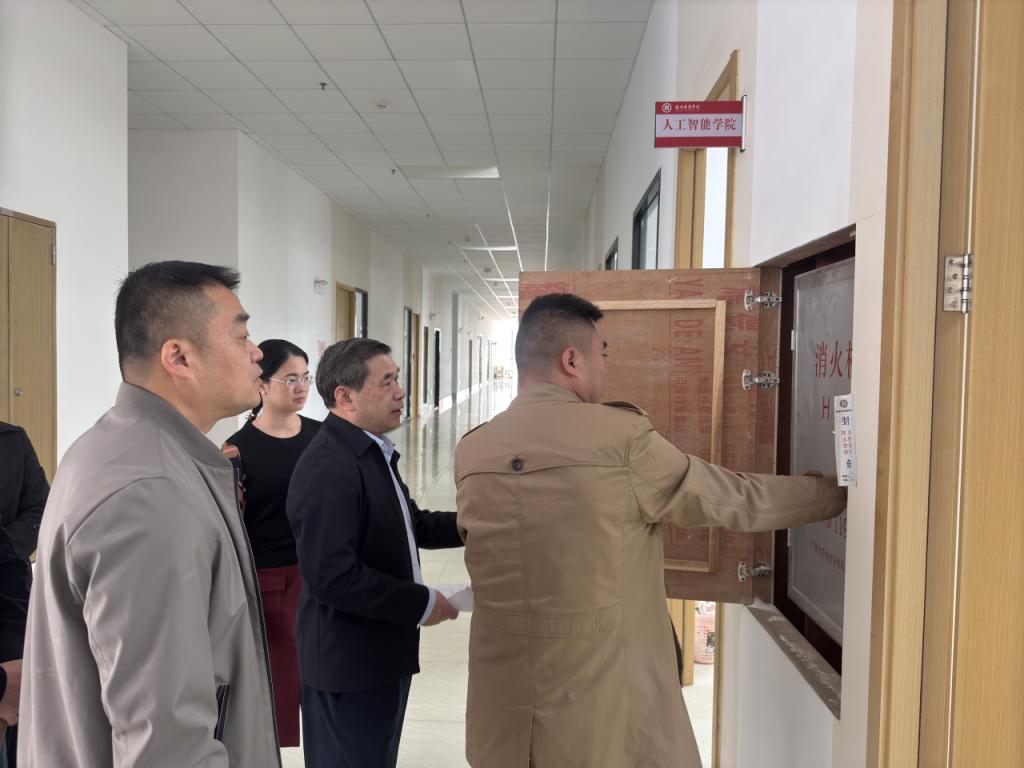 9FFE5C8DC157673F186F41A4D44_573F77B9_11BDB