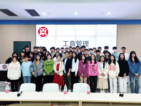 DA9F6692671FA7040001E16DB3C_4359C0D2_A9215 DA9F6692671FA7040001E16DB3C_4359C0D2_A9215