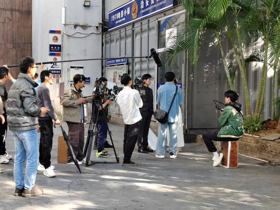 C457F33FD391E49A060B3394F7C_FBA52DB5_F2566 C457F33FD391E49A060B3394F7C_FBA52DB5_F2566