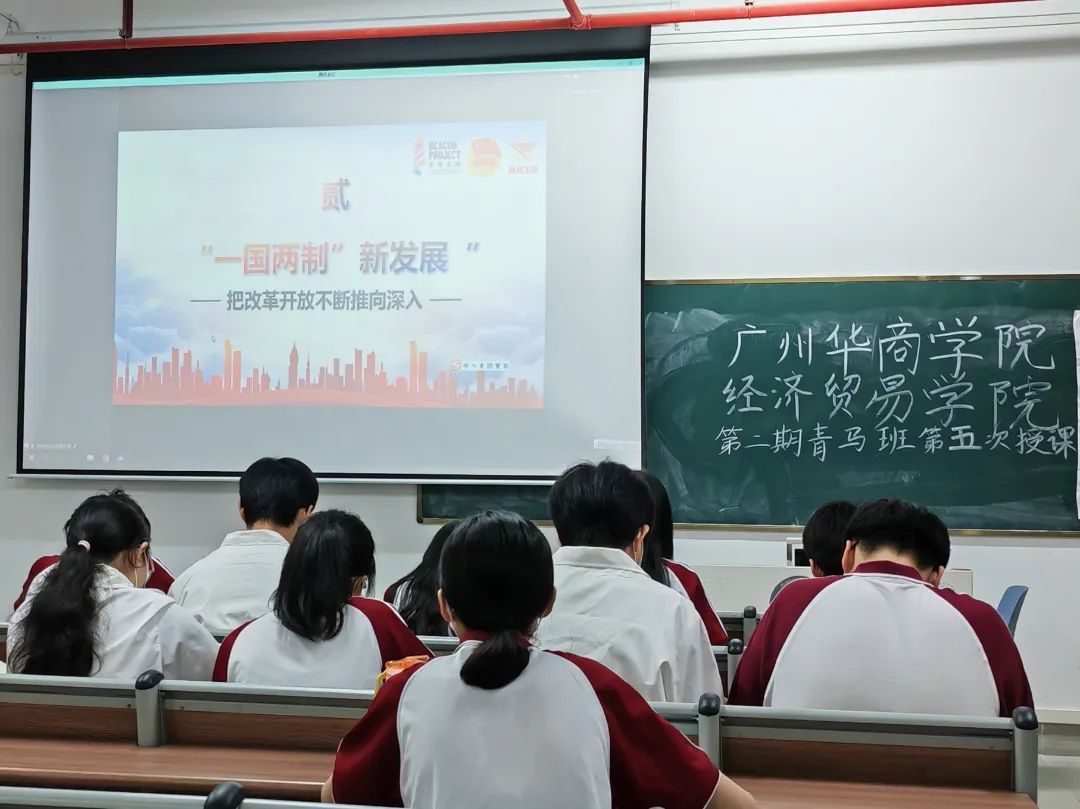 50E4EB628CA30D569CEB91C7CF4_EA5CBC7F_18272