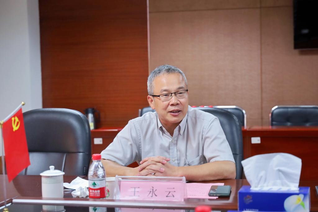 EE22EDC44CFB30B8DAC98DA1CF8_9794E669_DEBF