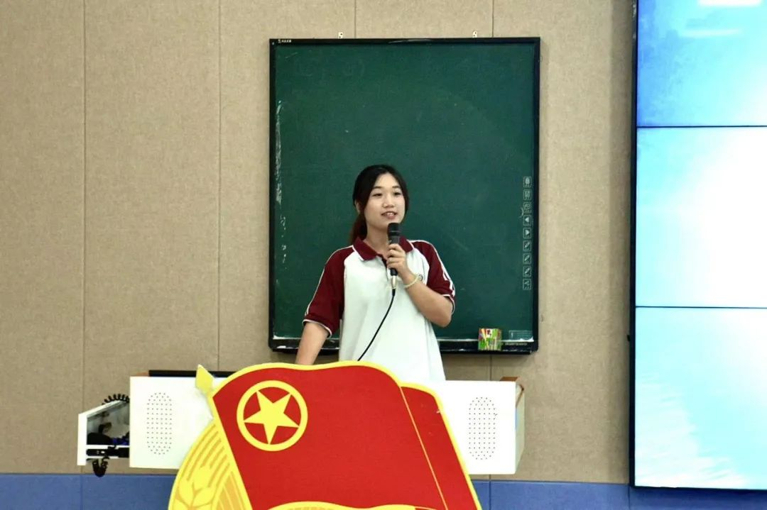 122416AF677D5C953EA236CE70B_19E7A7E4_9CEAB